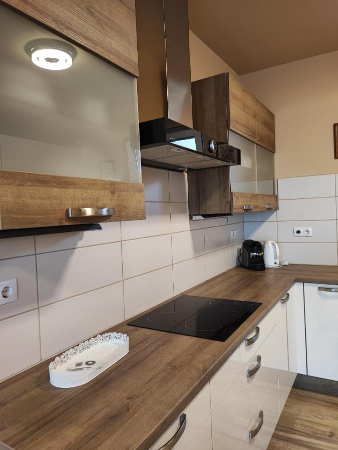 White Column House Apartamento Diosd Exterior foto
